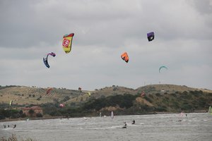 Kiting Talamone.jpg (297.09 KiB) Viewed 7468 times Kiting Talamone.jpg